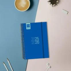 Agenda espiral E8 azul 2025-2026 semana vista horizontal