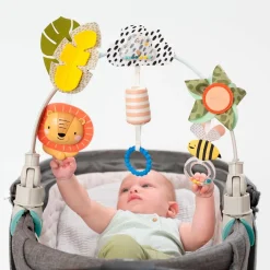 Arco con actividades para sillita animales sabana