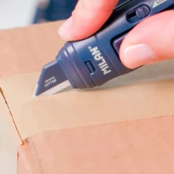 Cutter hoja cerámica stick azul marino.