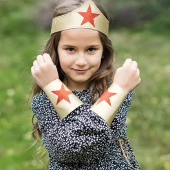 Diadema y muñequeras superheroína