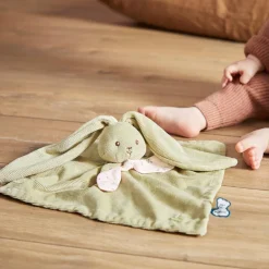 Doudou conejito verde