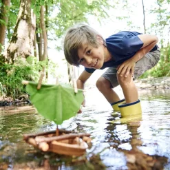 Kit construye barquito de corcho