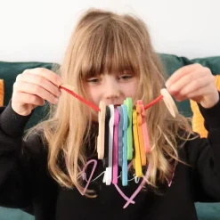 Llaves de madera de colores para contar del 0 al 10