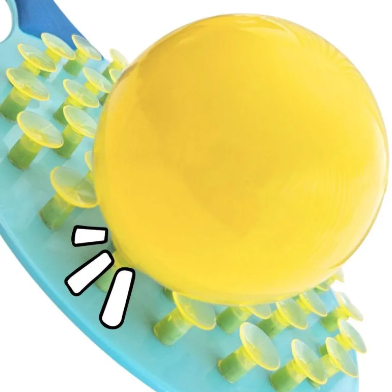 Set raquetas con ventosa con 2 pelotas.