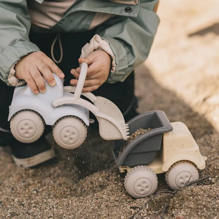Tractor Hearts 11x20x12,5cm